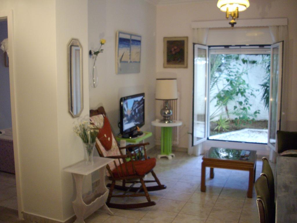 Lilly'S Appartments Атина Стая снимка